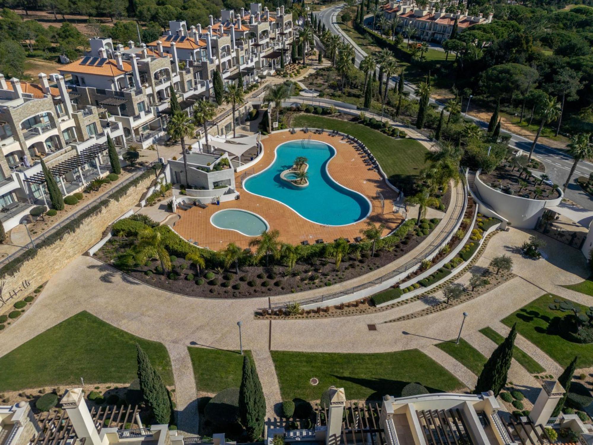 Apartment Pine Hills Esmeralda By Interhome ヴィラモウラ エクステリア 写真